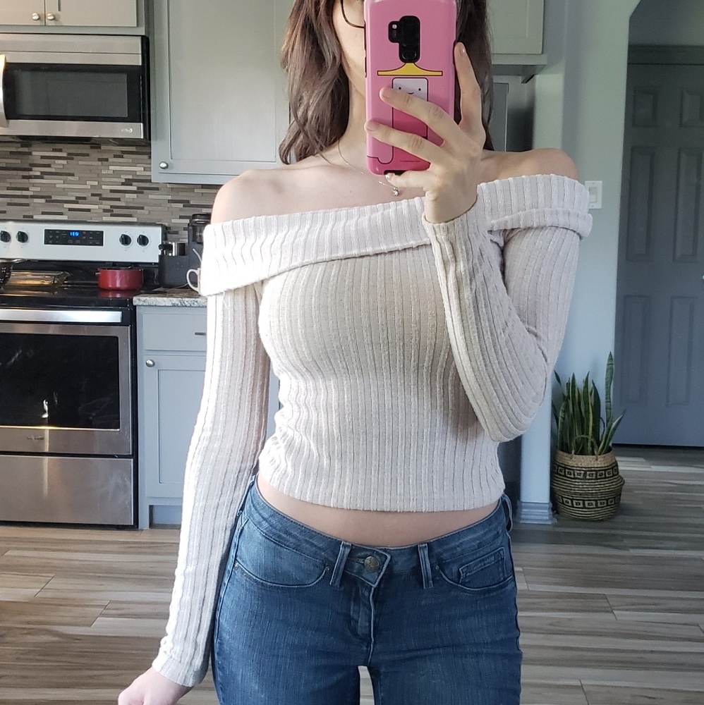 Charlotte Russe | Cropped Long Sleeve sz Small